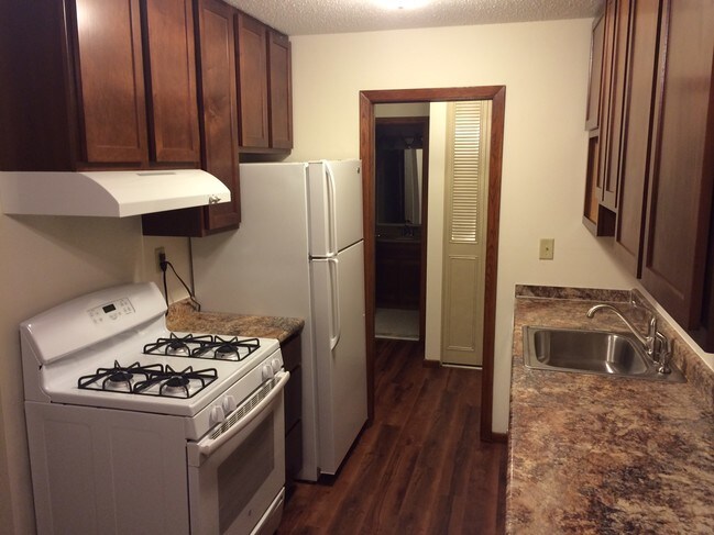 Photo - Lyndale West Apartments