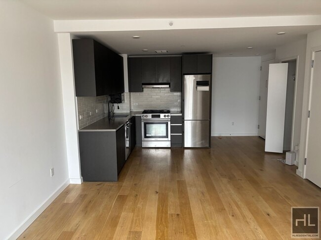 NORTHERN BOULEVARD - NORTHERN BOULEVARD Apartment Unit 7T