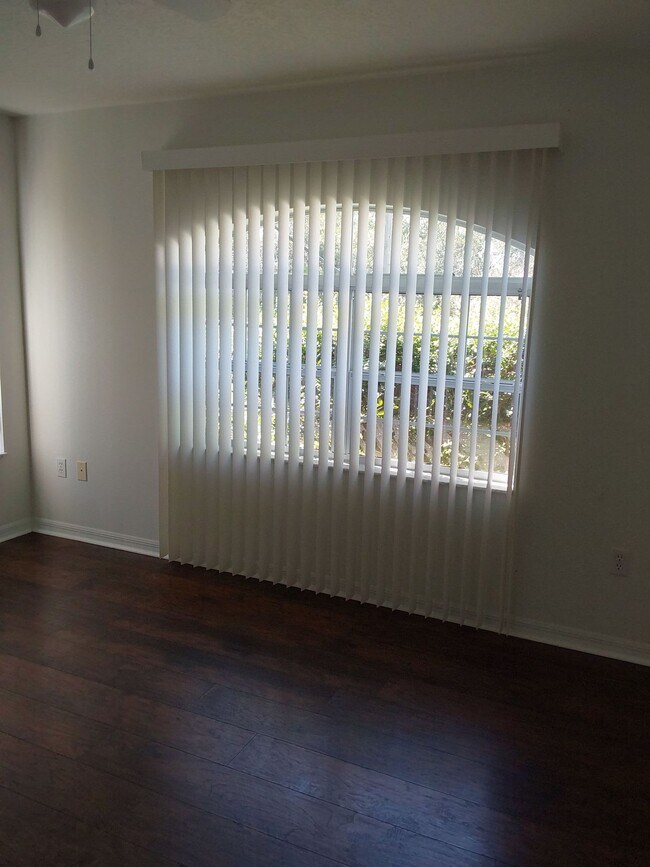 Photo - 9 Rainbow Ln