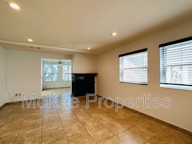 Photo - 1000 2nd St