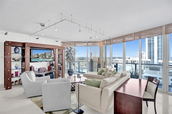 Photo - 3101 S Ocean Dr Unit 2005 (available June 18 )