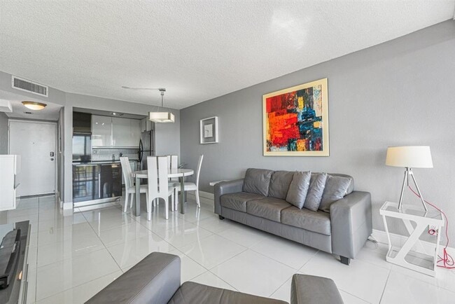 Photo - 1830 Embassy Dr Unit 613