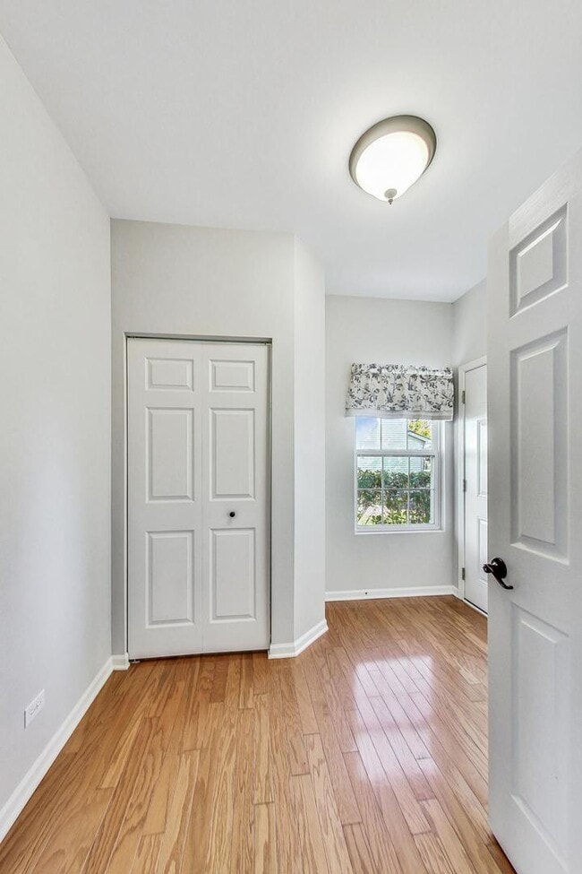 3211 Ronan Dr