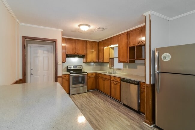 Photo - 1122 Oates Rd