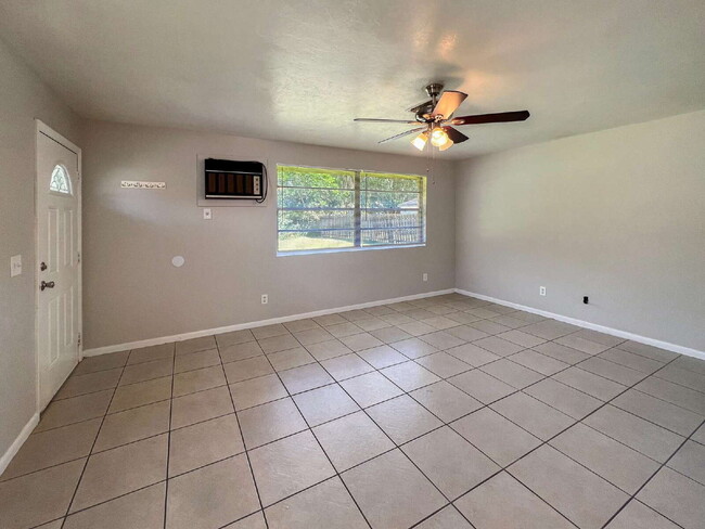 Photo - 2-Bed, 2-Bath Bonita Springs Hideaway So C...
