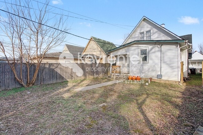 Building Photo - 906 Villa Ave