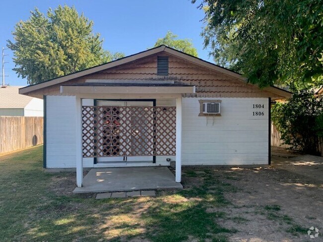 Building Photo - Two Bedroom Unit - Duplex in Boise Bench Rental