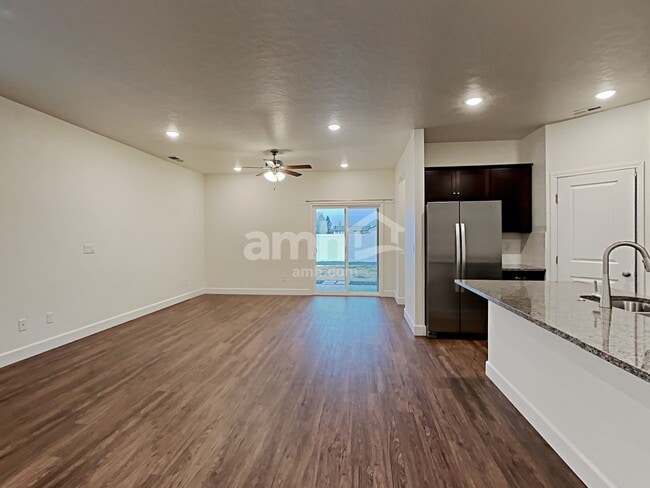 Photo - 5095 W Milliron Dr