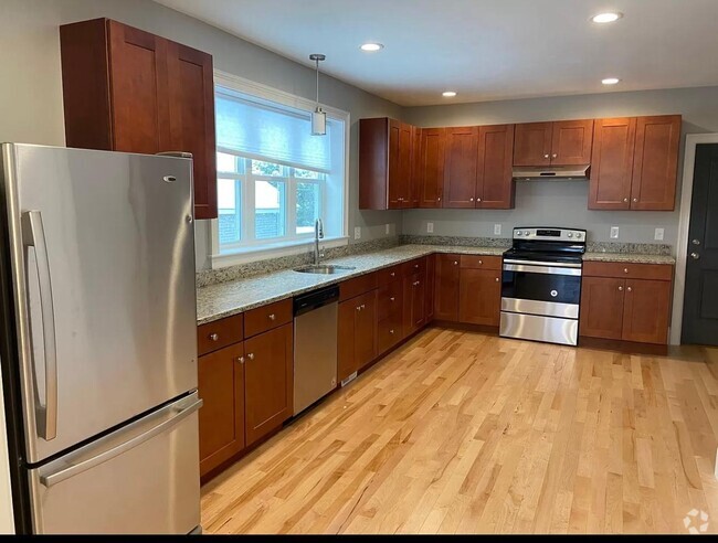 Building Photo - 61 June St Rental