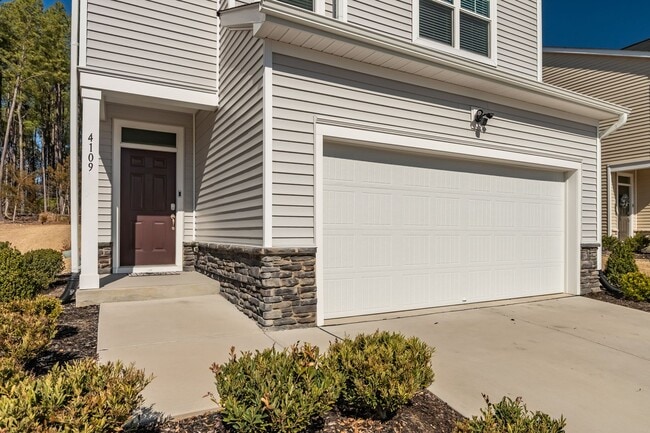 Photo - Bright, Spacious 3BR/2.5BA Home – Move-In Ready with Loft & Open Floor Plan