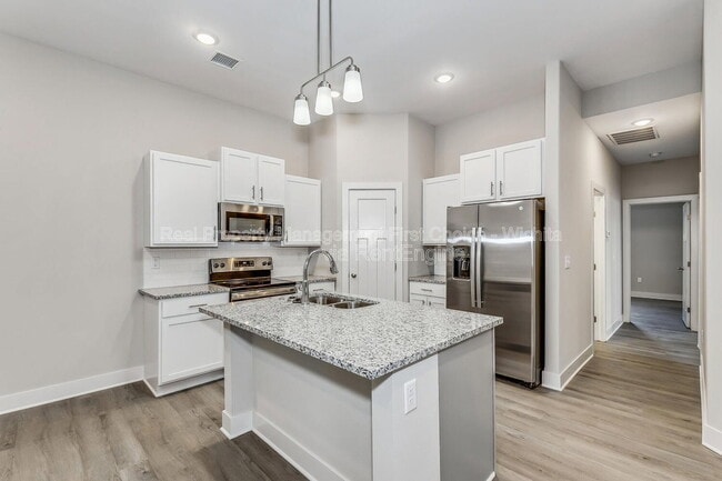Photo - 3413 W 45th St S