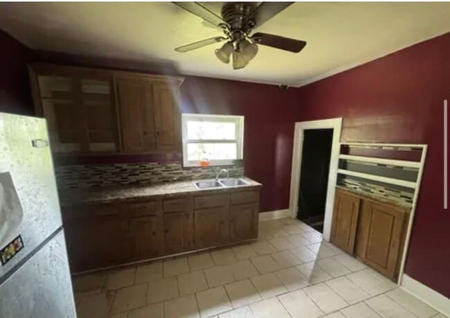Photo - 2020 Hawthorne St