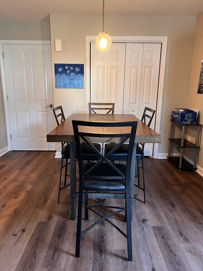 Photo - 10 Allison Way Unidad 10