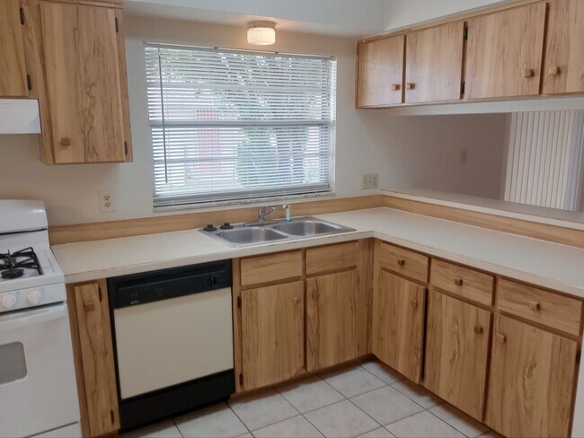 Photo - 2655 Sumba Ave