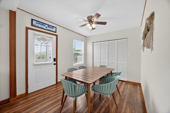 Photo - 16618 Bermuda Way