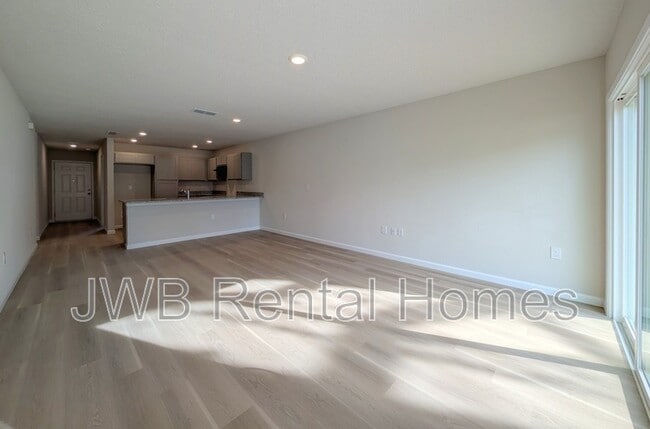 Photo - 2120 Commonwealth Ave