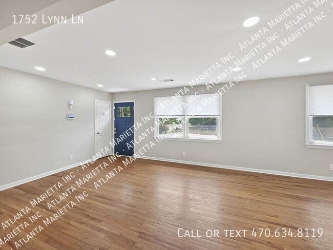 Photo - 1752 Lynn Ln