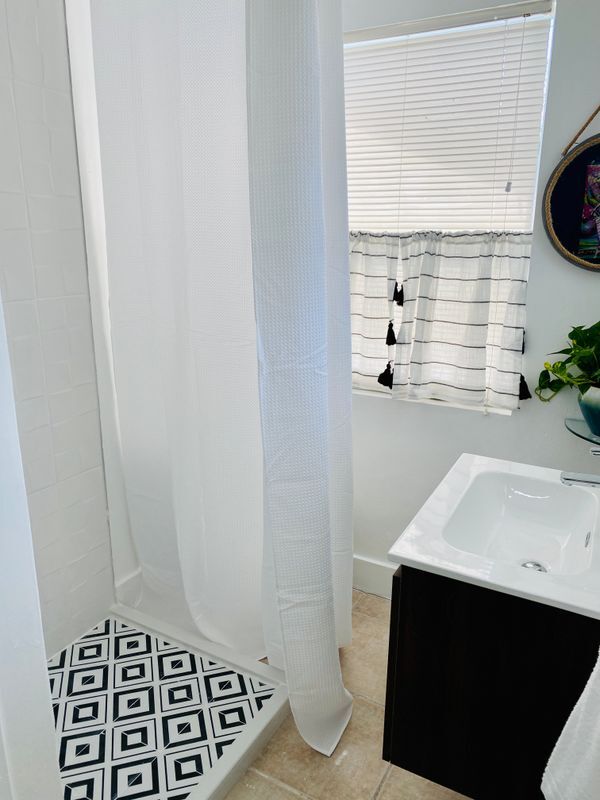 Photo - 700 Biltmore Way