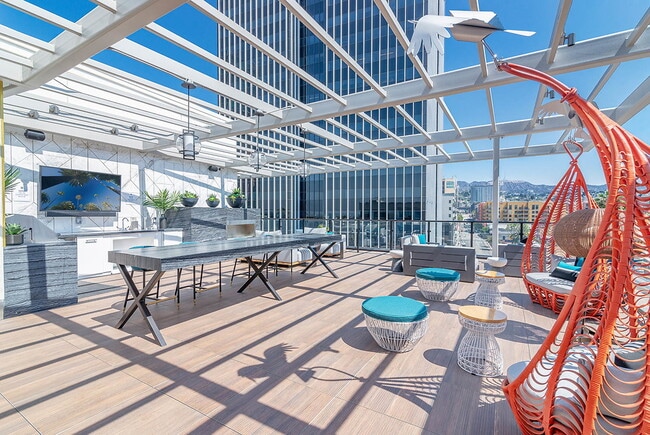 Photo - Wallace on Sunset