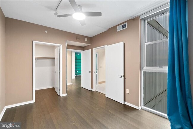 Photo - 3409 Wilson Blvd Unidad 412