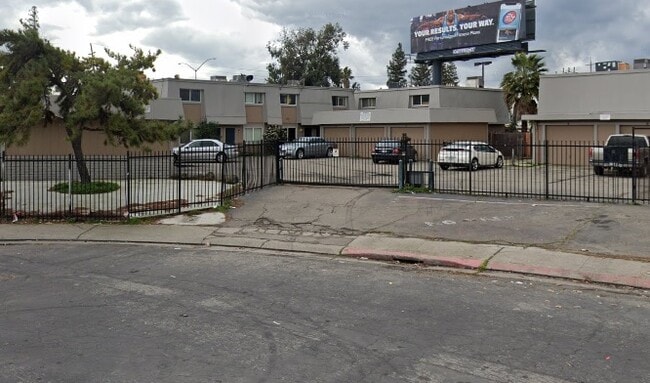 3044 Amherst Dr Unidad 004