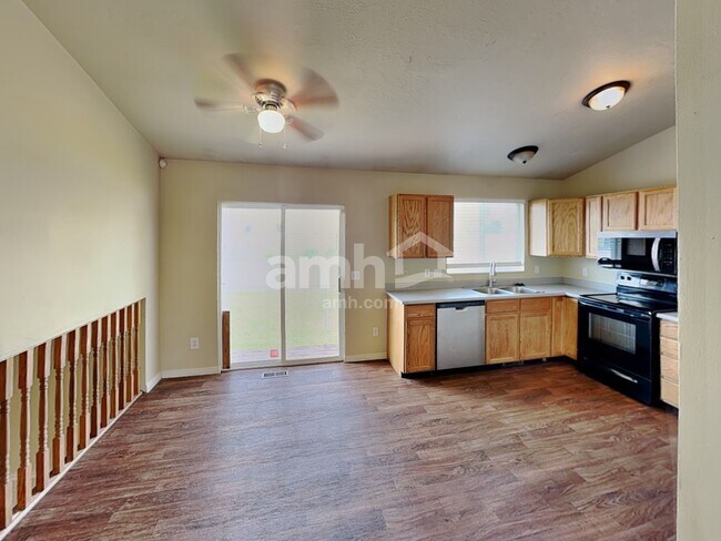 Photo - 360 W 1900 S