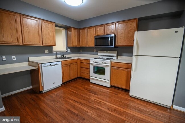6503 Polynesian Ln