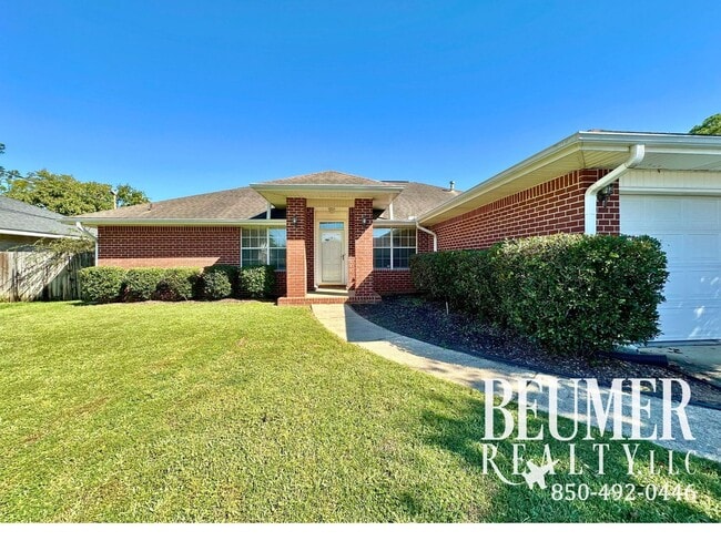 Building Photo - Beautiful 3Bed/2Bath Home Close to Correy ...