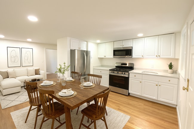 Building Photo - 197 W Wyoming Ave Unit 3