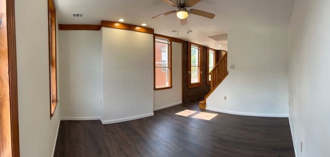 Photo - 413 Grant Ave Unit Apt #2