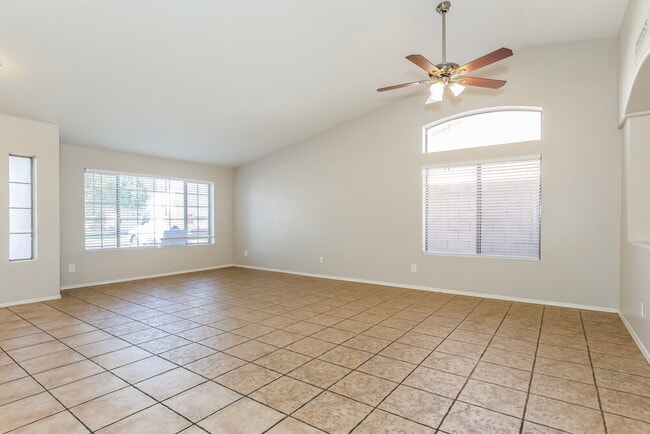 Photo - 6115 W Park View Ln