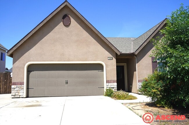 Photo - Beautiful 3-Bedroom Corner Lot Home with Solar & Spacious Backyard