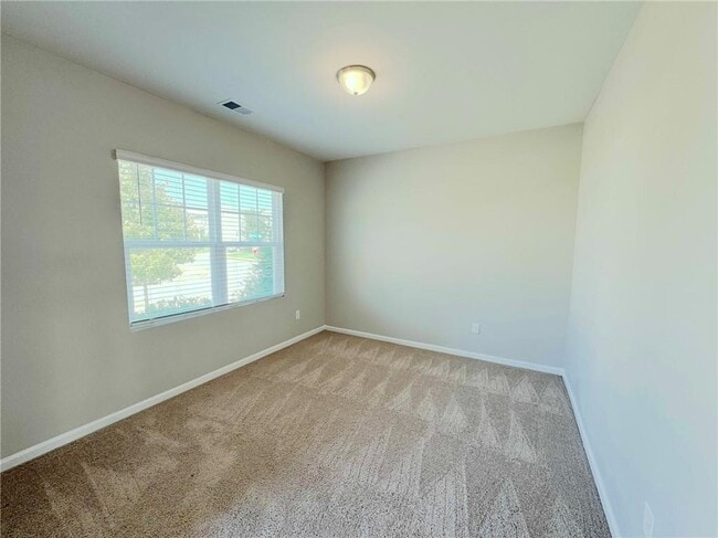 Photo - 210 Catania Way NW