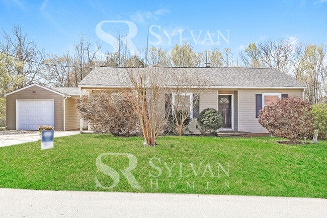 Building Photo - The living is easy in this 3 bedroom, 1.5 ...