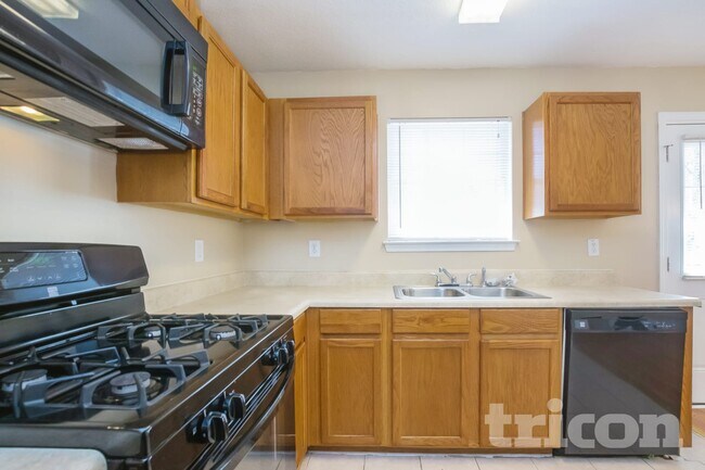 Photo - 3185 Lower Creek Dr