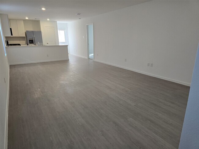 Photo - 26915 Dalmatian Bellflower Dr