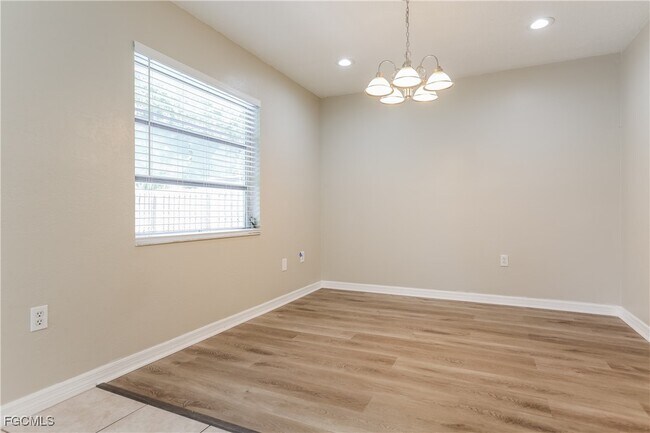 Photo - 282 Lorraine Ave