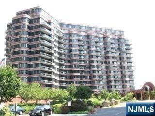 Building Photo - 100 Carlyle Dr Unit 9FS Rental