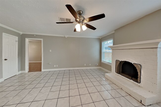 Photo - 3238 Three Pines Dr