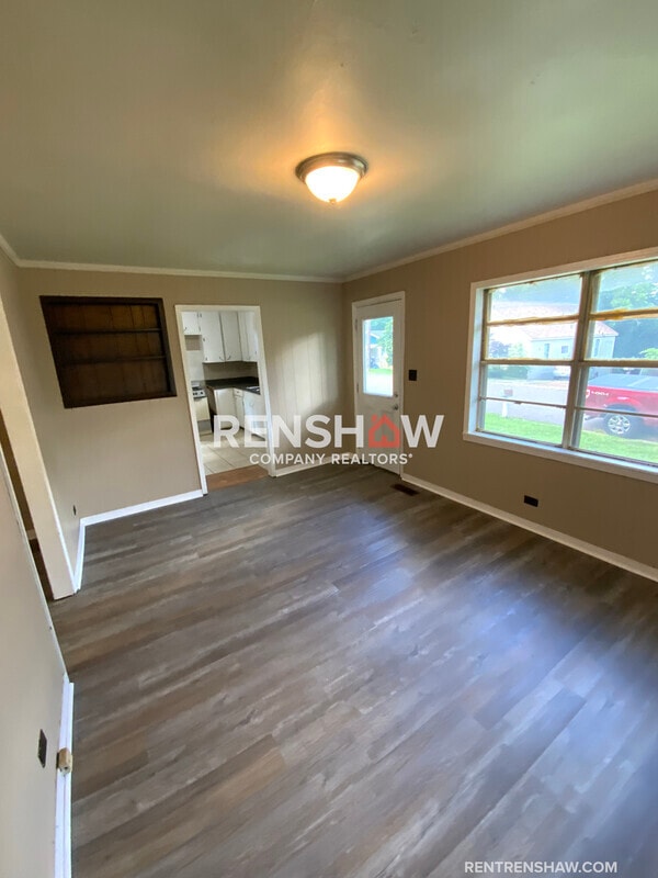 Photo - 1528 Ewell Ave