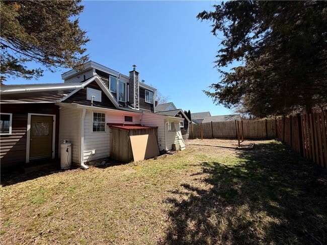 Photo - 112 King Phillip St