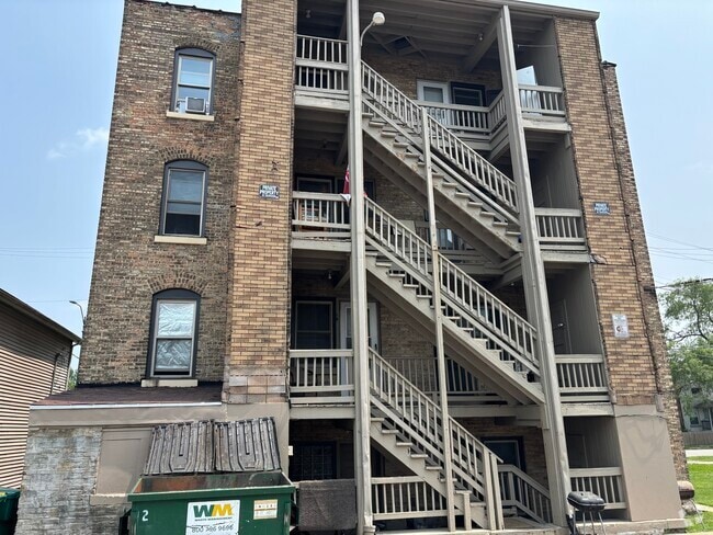 Building Photo - 209 N Center St Unit 3S Rental
