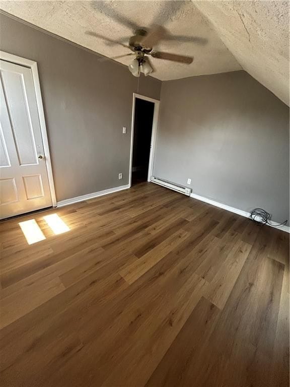 404 Bradford Ave Unit 3
