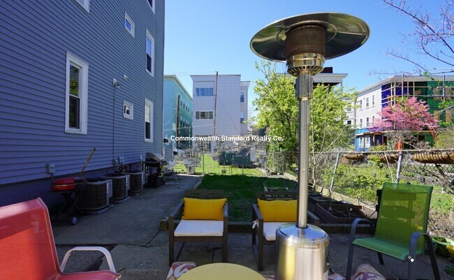 Photo - 15 Marney St Unit 5