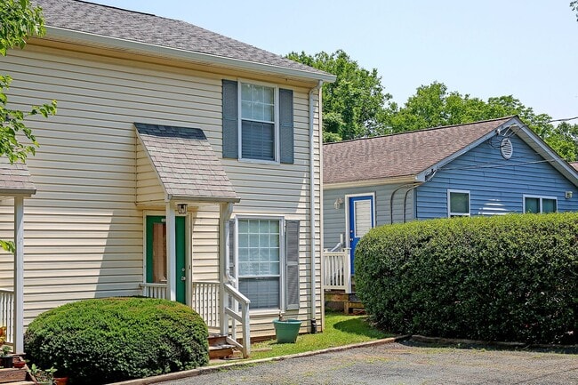 Photo - Woolen Mills Duplex Convenient to Pantops & Downtown