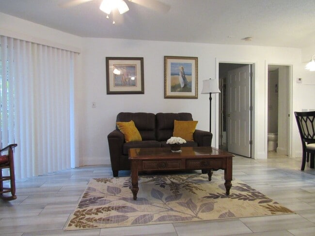 Photo - Venetian Palms 12640-1911 Unit 12640-1911 Venetian Palms