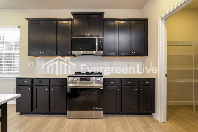 Photo - 810 Pear Blossom Ct