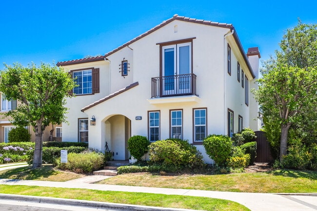 Surrounded by eclectic shopping & restaurants! - 5142 Pearce Dr