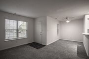 2BR,2BA,-950SF