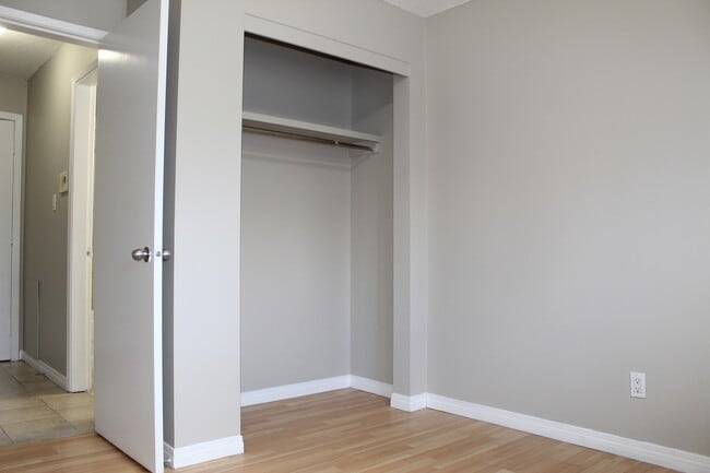 Photo - Tiffany Apartments